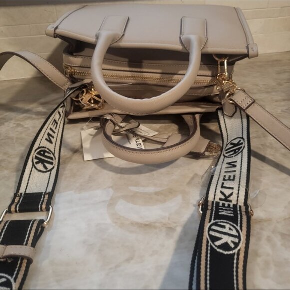 Anne Klein  mini tote NWT - Picture 2 of 9